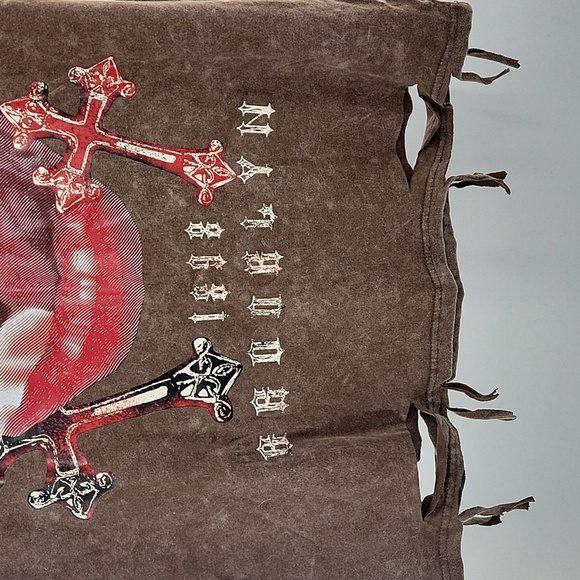 Brown Graphic Sleeveless Top with Red Accents - Picture 9 of 13